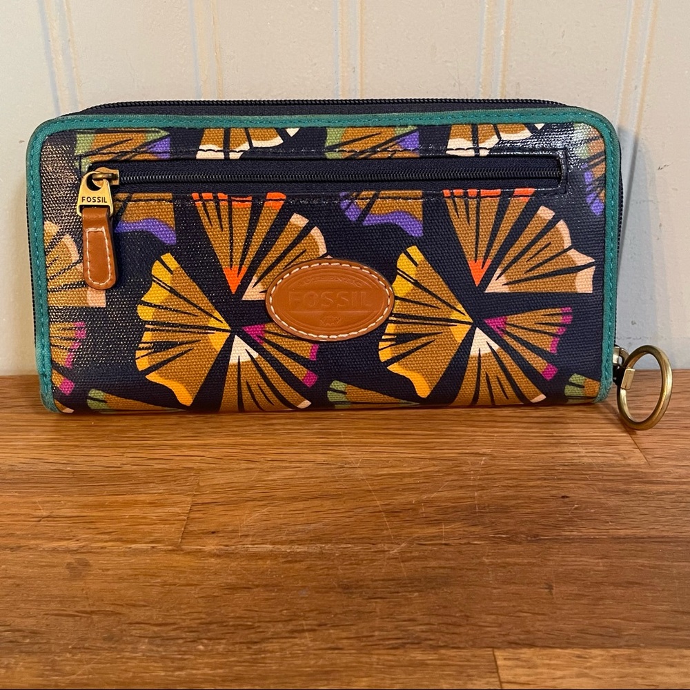 Fossil Keyper Zip Clutch Wallet